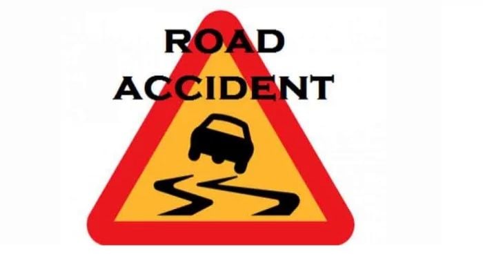 3 killed, 11 injured in truck-microbus collision in Kurigram