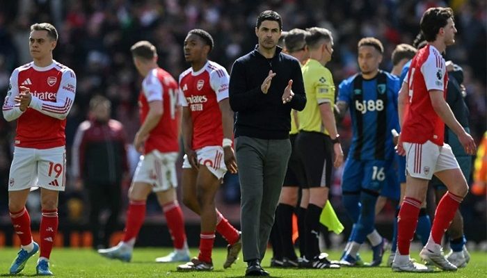 Arsenal suffer major title blow as Liverpool earn vital win