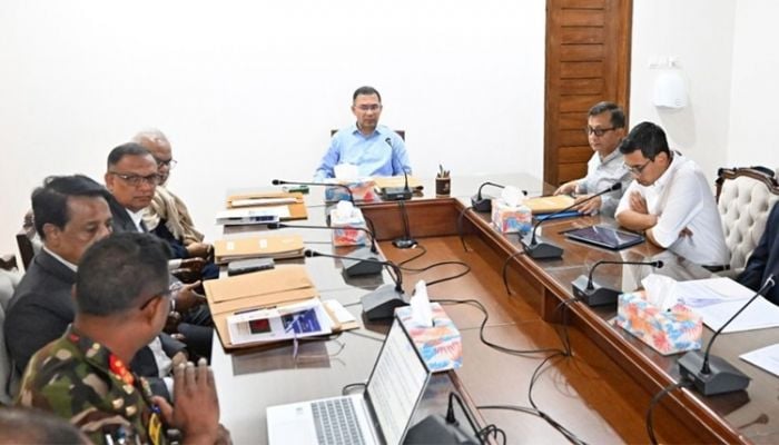 PM holds meeting on closed factories