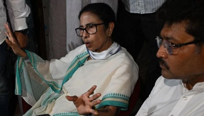 ‘Numbers fake, wait for sunset’: Mamata