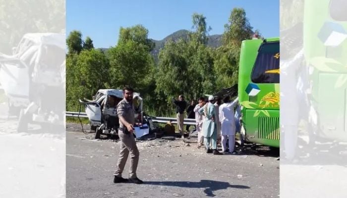 17 dead, 10 injured in Pakistan as van hits parked bus