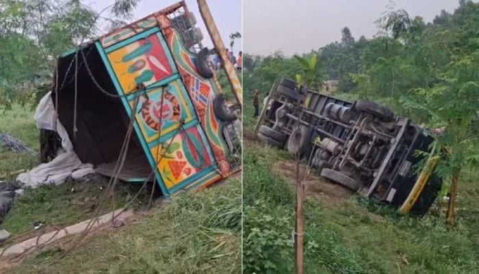 15 killed as truck overturns on east side of Jamuna Bridge