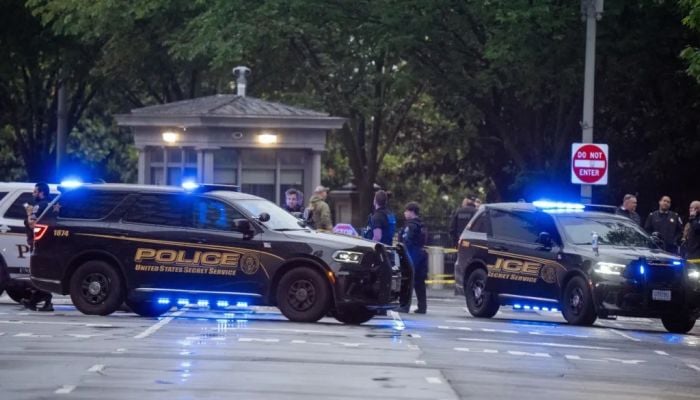 Suspect killed after opening fire on Secret Service near White House