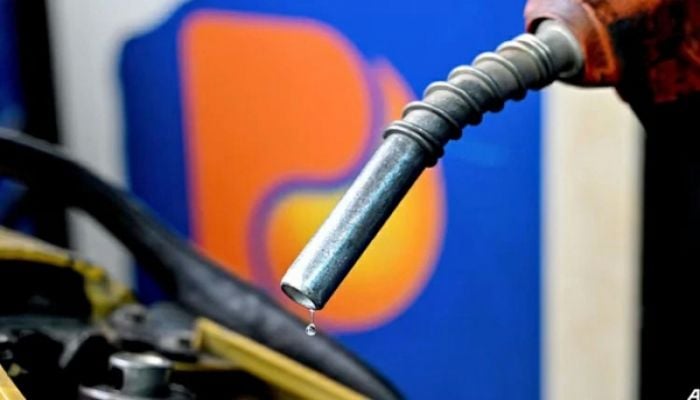 Govt adjusts fuel oil prices