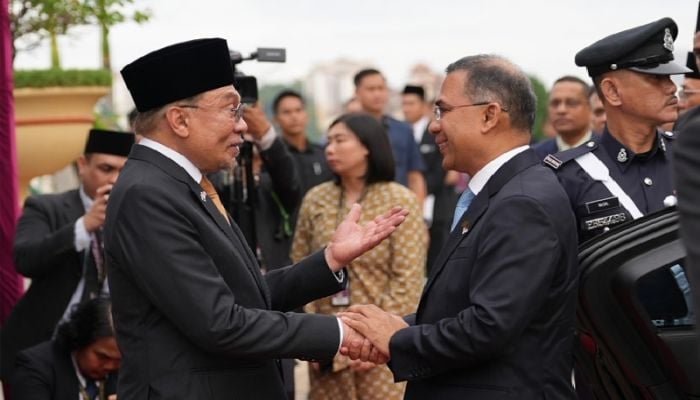 Tarique Rahman, Anwar Ibrahim hold one-to-one meeting