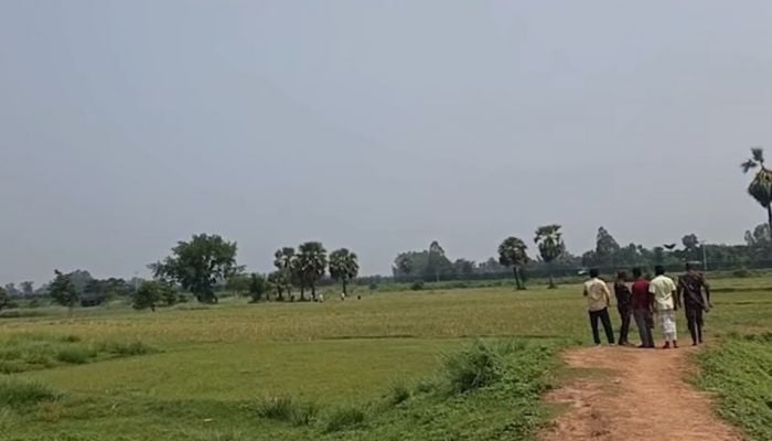 BGB blocks attempt to push nine people into Bangladesh at Sapahar border