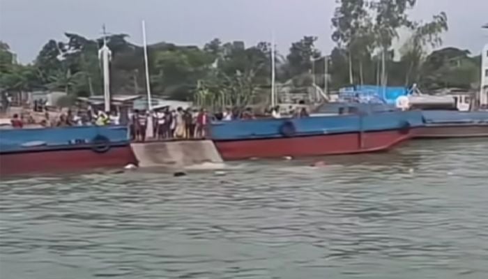 Ferry safety measure saves lives as bus plunges into Padma at Daulatdia