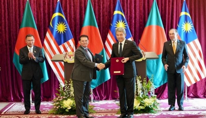 Bangladesh, Malaysia sign one MoU, exchange 2 instruments after bilateral talks 