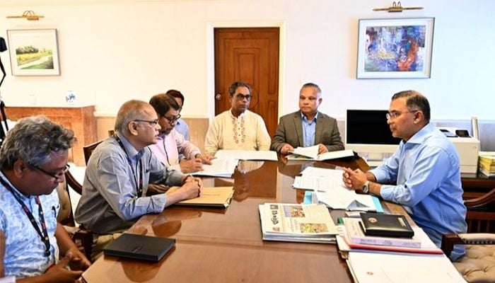 Govt to ensure electric ambulance services for people 