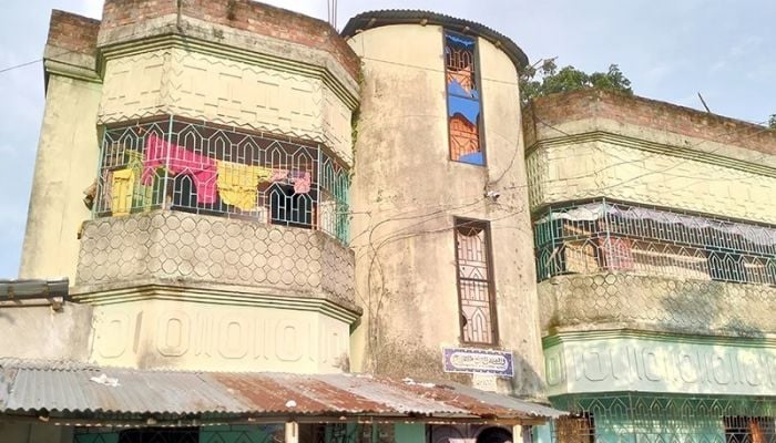 BNP leader permanently expelled for occupying AL leader’s house