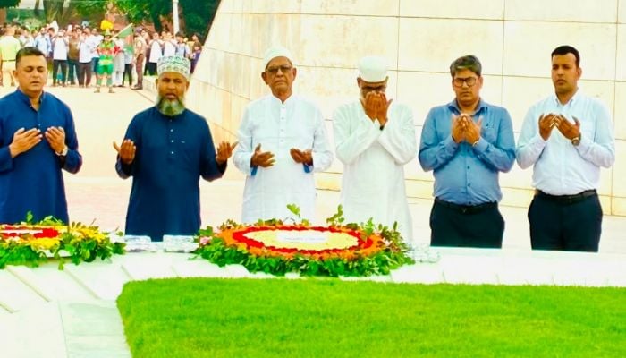 Mirza Fakhrul pays homage to Ziaur Rahman, Khaleda Zia