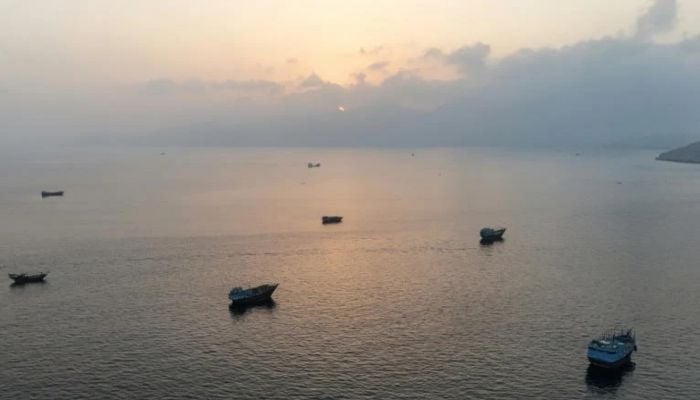 Iran issues demands for reopening of Hormuz