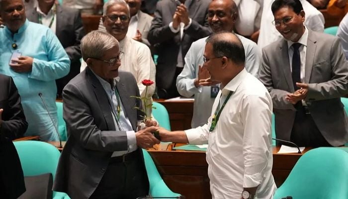 PM congratulates new President with red roses