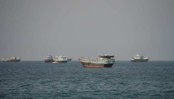 Iran ready to reopen Strait of Hormuz if US eases military pressure and lifts blockade